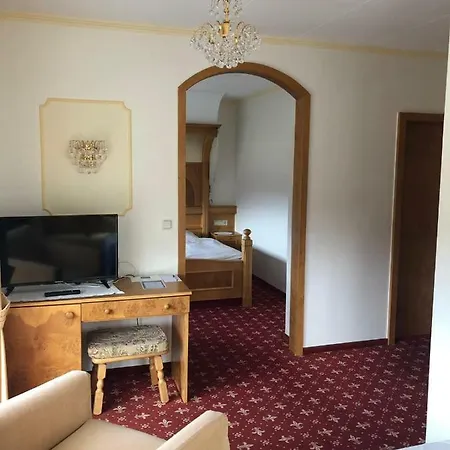 Gastehaus Zum Weissen Stein Hotel 4*